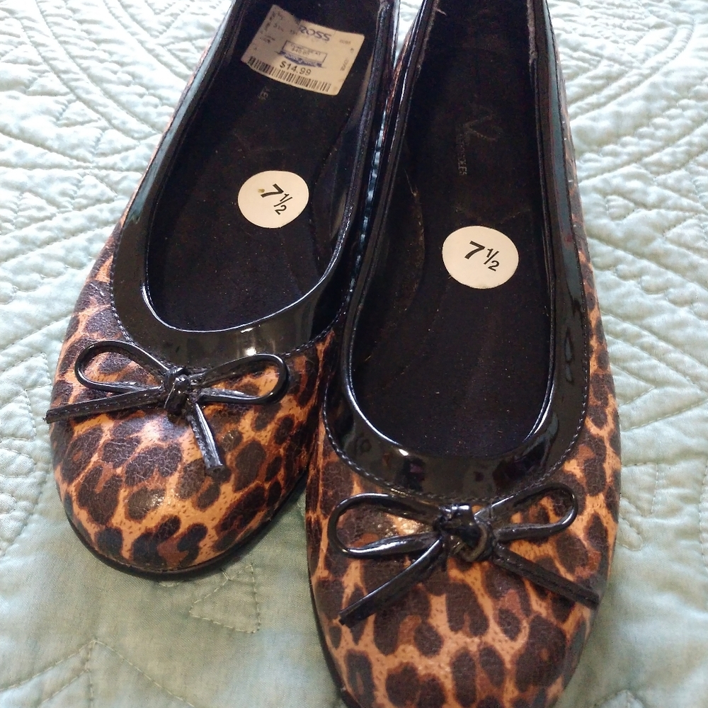 A2 Leopard slip-ons 7.5